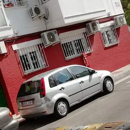 Calle Rio Trueba 11 Bajo D דירה
